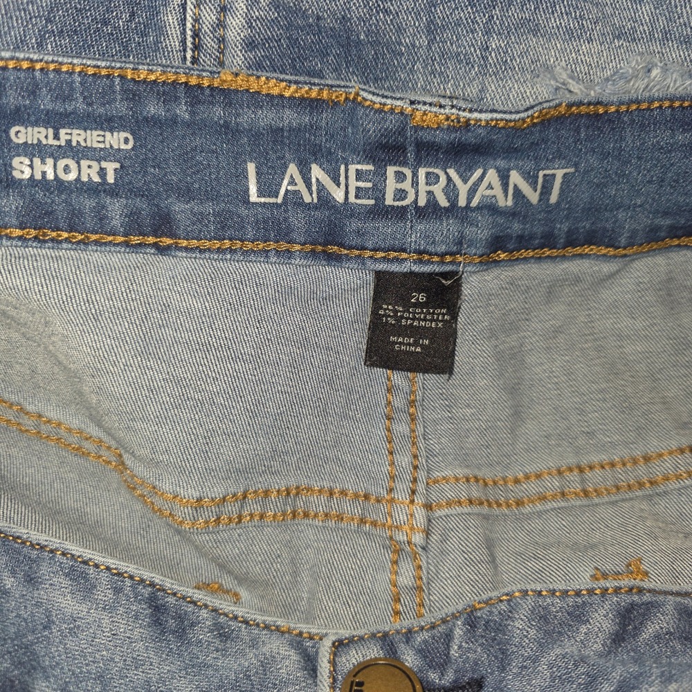 Lane Bryant Girlfriend Short Women 26 Blue Distressed Lace Trim Denim - Picture 7 of 9